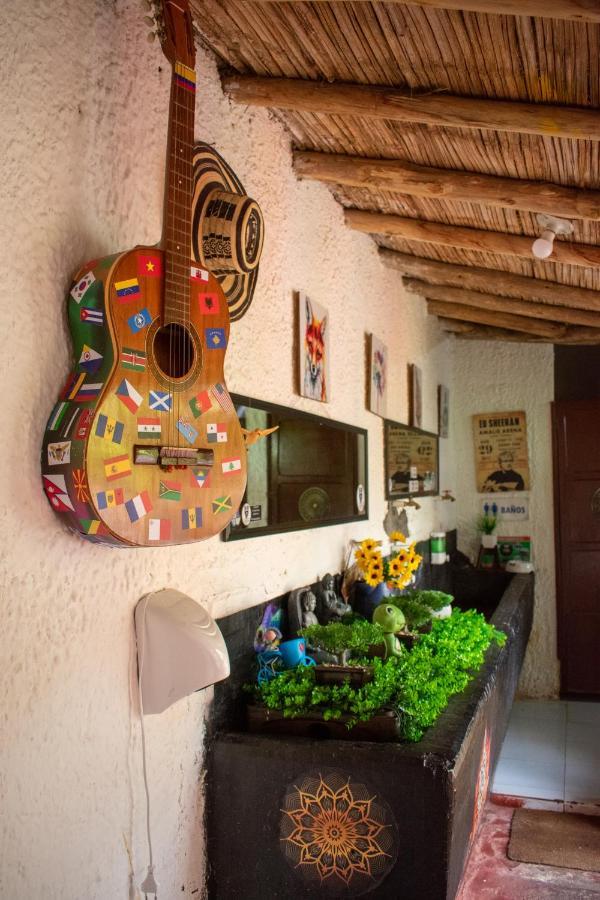 Club Aviva Guatavita - Hostel - Restaurante, Disco & Bar Экстерьер фото